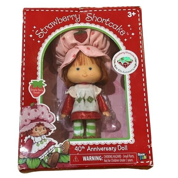 Strawberry Shortcake 40th Anniversary Doll Strawberry Scent Collectible Toy - Picture 1 of 4